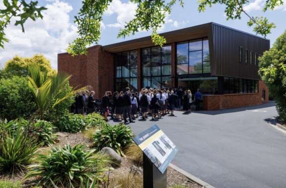 St Pauls Collegiate School DARS Vented